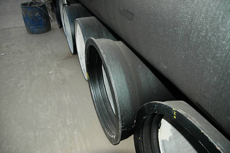 Ductile iron pipes ( Self anchored or Restrained joint ,Class K9, K8, K12, C40,C30& C25 in 6 Meters or 5.7Meter or 5.5 Meter, Bitumen+ Zinc outside painting and Cement lining inside or FBE inside and outside)